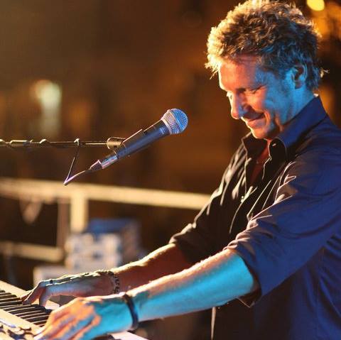 Max Mustermann